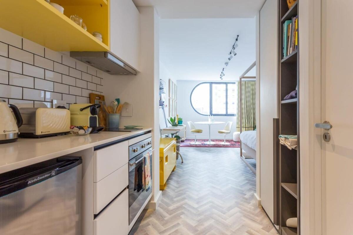 Mid Century Modern Central Upper City 케이프타운 외부 사진